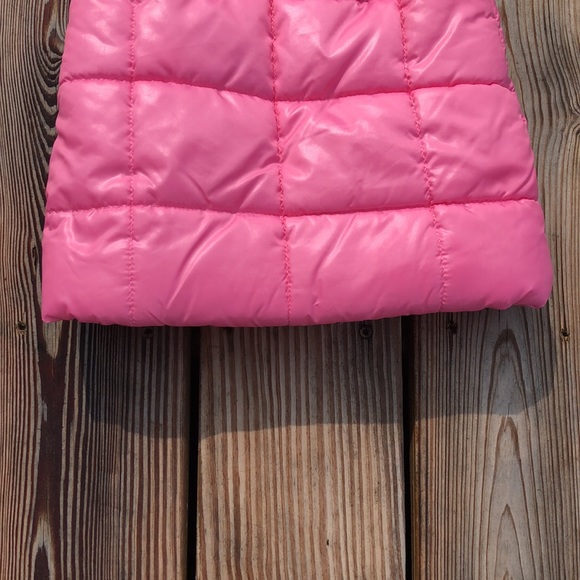 Tommy Hilfiger Puffer Vest in Pink Carnation/ Navy Size 24 Months With Pockets - Picture 10 of 10